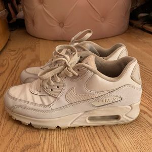 NIKE AIR MAX- used